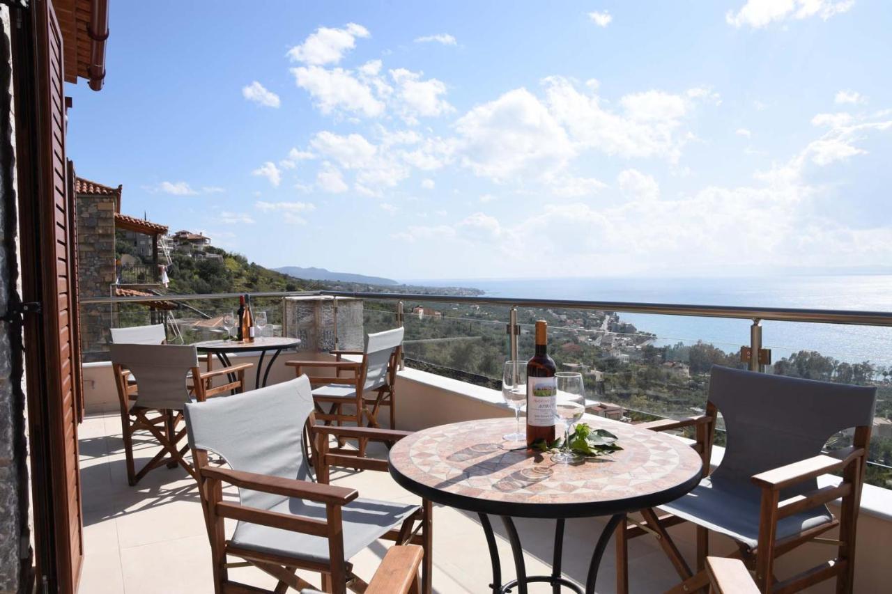 Villa Dafni - Infinite Sea Vistas With Private Pool Kalamata Bagian luar foto