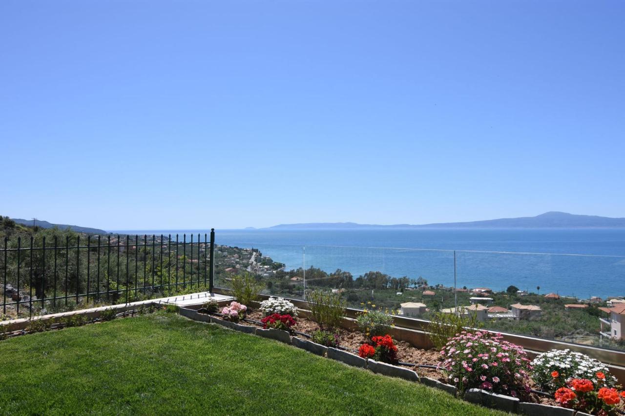 Villa Dafni - Infinite Sea Vistas With Private Pool Kalamata Bagian luar foto