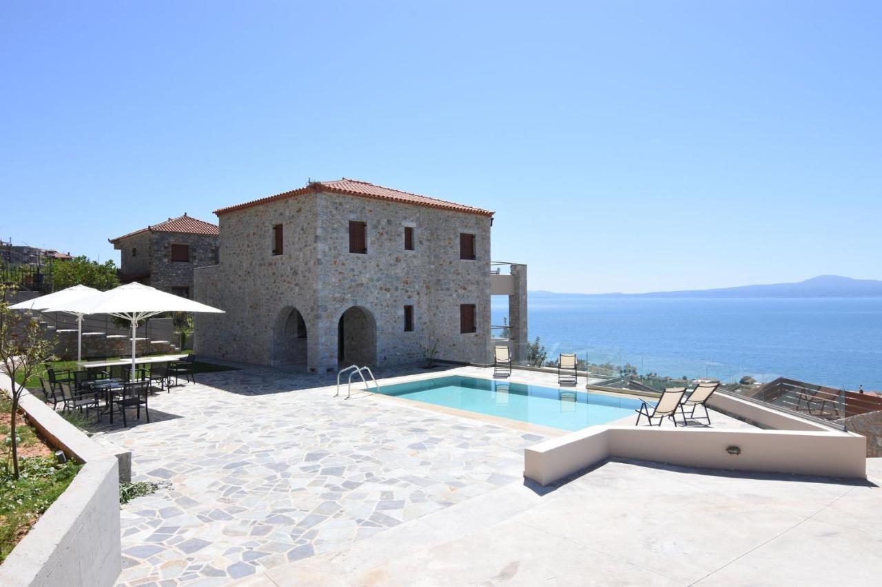 Villa Dafni - Infinite Sea Vistas With Private Pool Kalamata Bagian luar foto