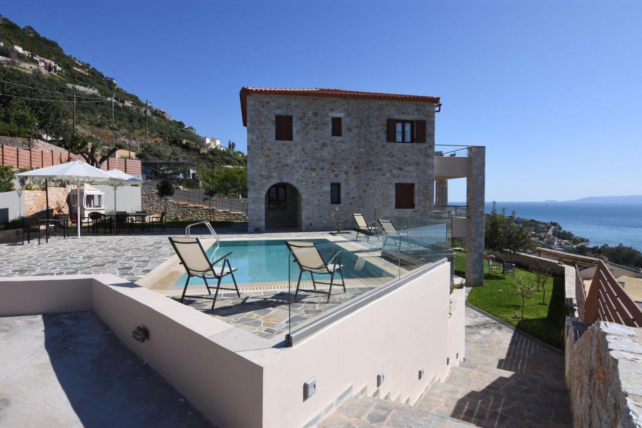 Villa Dafni - Infinite Sea Vistas With Private Pool Kalamata Bagian luar foto