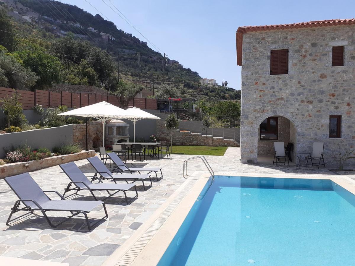 Villa Dafni - Infinite Sea Vistas With Private Pool Kalamata Bagian luar foto