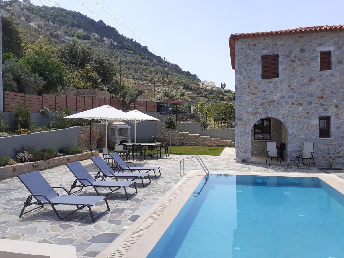 Villa Dafni - Infinite Sea Vistas With Private Pool Kalamata Bagian luar foto