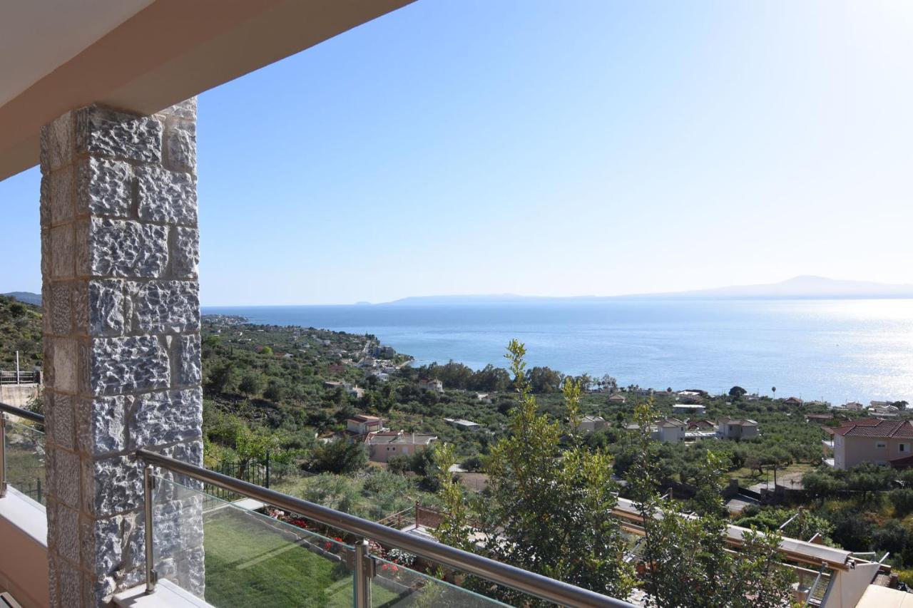 Villa Dafni - Infinite Sea Vistas With Private Pool Kalamata Bagian luar foto