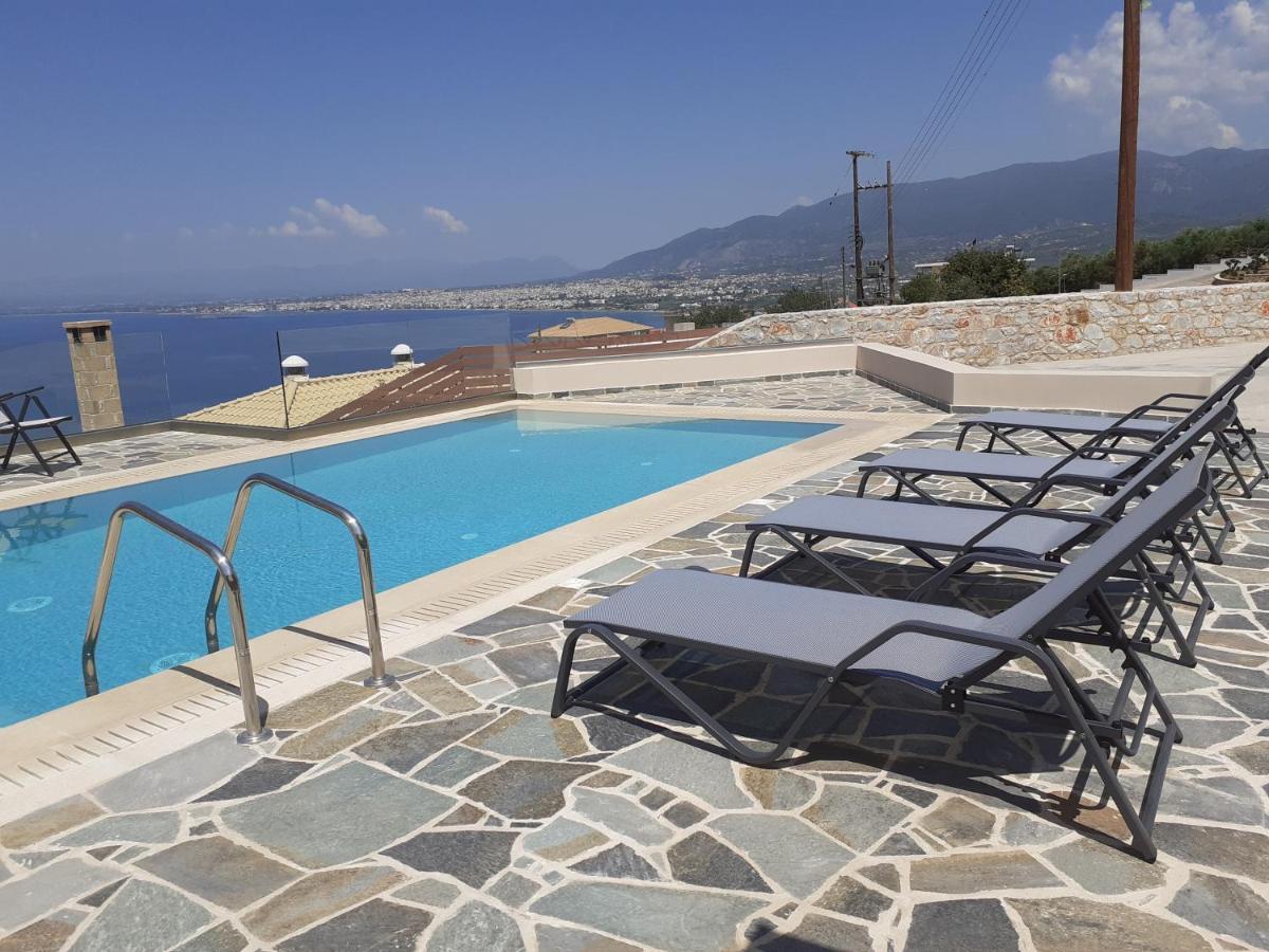 Villa Dafni - Infinite Sea Vistas With Private Pool Kalamata Bagian luar foto