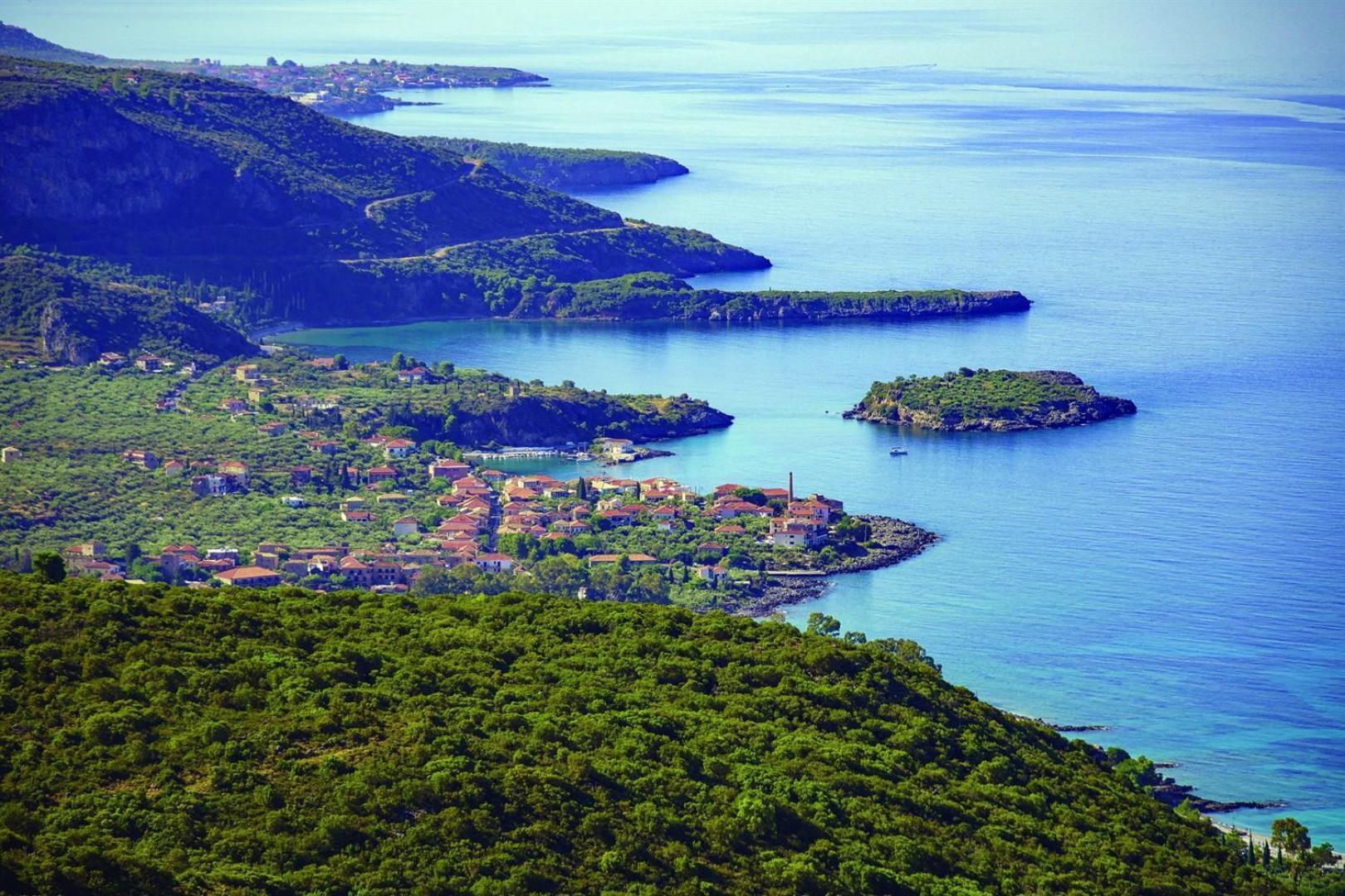 Villa Dafni - Infinite Sea Vistas With Private Pool Kalamata Bagian luar foto